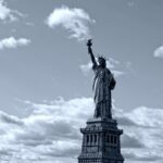 Zrušili právo na&nbsp;potrat? V&nbsp;USA tak může dojít i&nbsp;na antikoncepci, varuje amerikanista Lepš