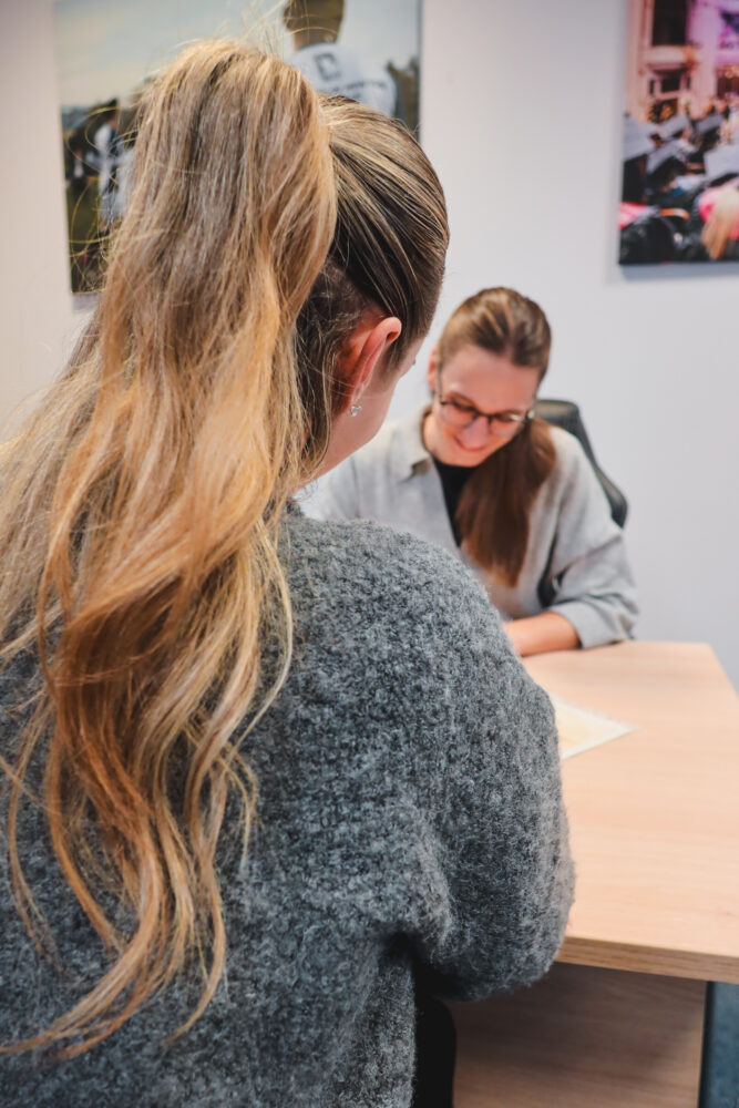 UNYP admissions advisor helping another prospective student