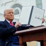 Trumpova popularita klesá. „Důvodem číslo jedna je&nbsp;ekonomika“